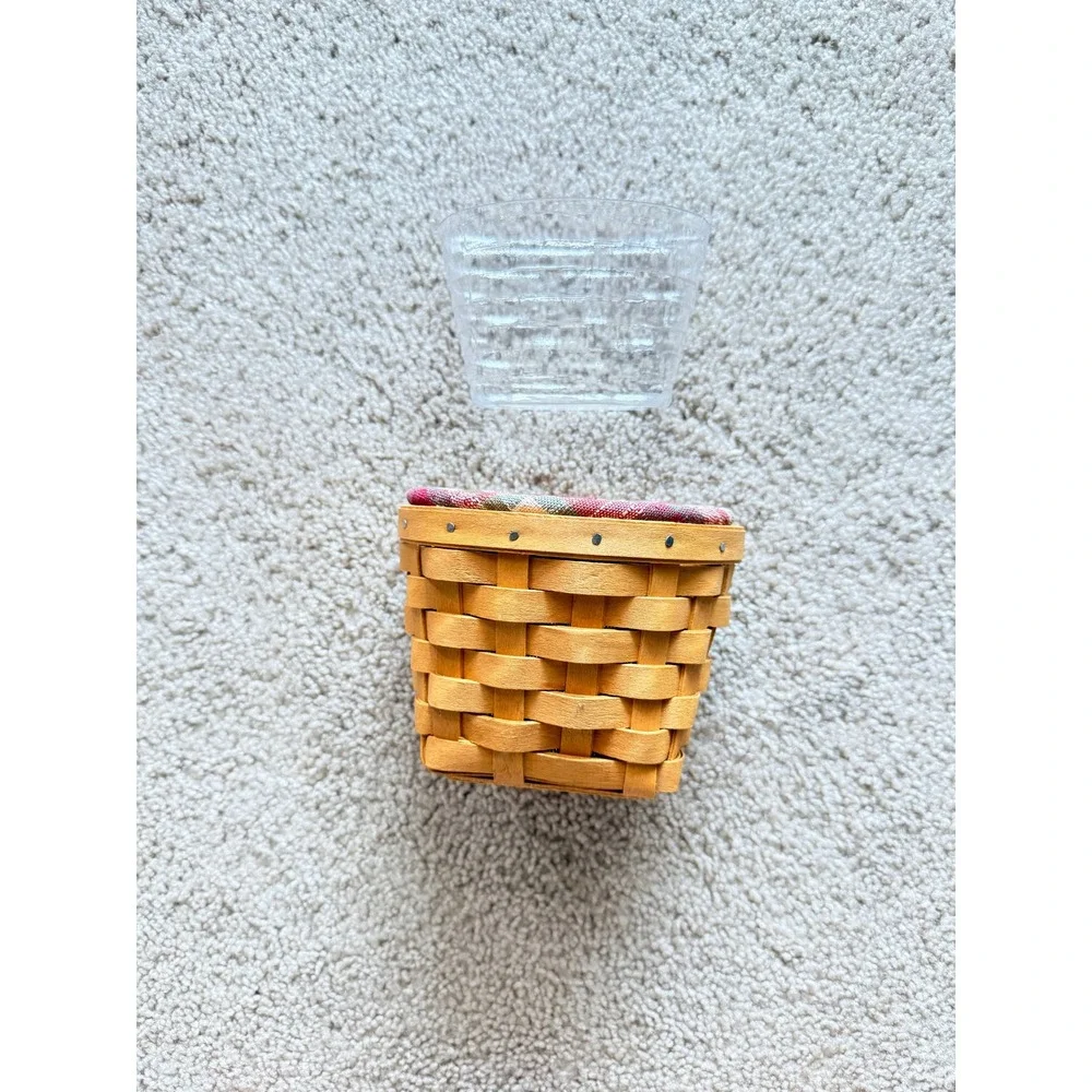 Longaberger 1998 Small Wall Hanging Basket with Plaid Liner and Protector